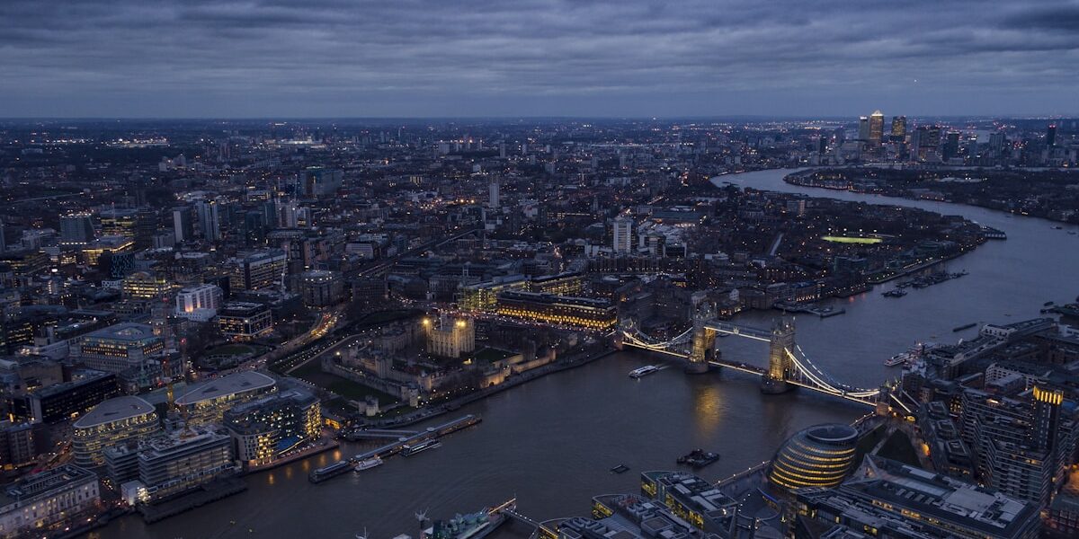 Anchorage Airport Bear The Giant Taxidermy Alaska Landmark